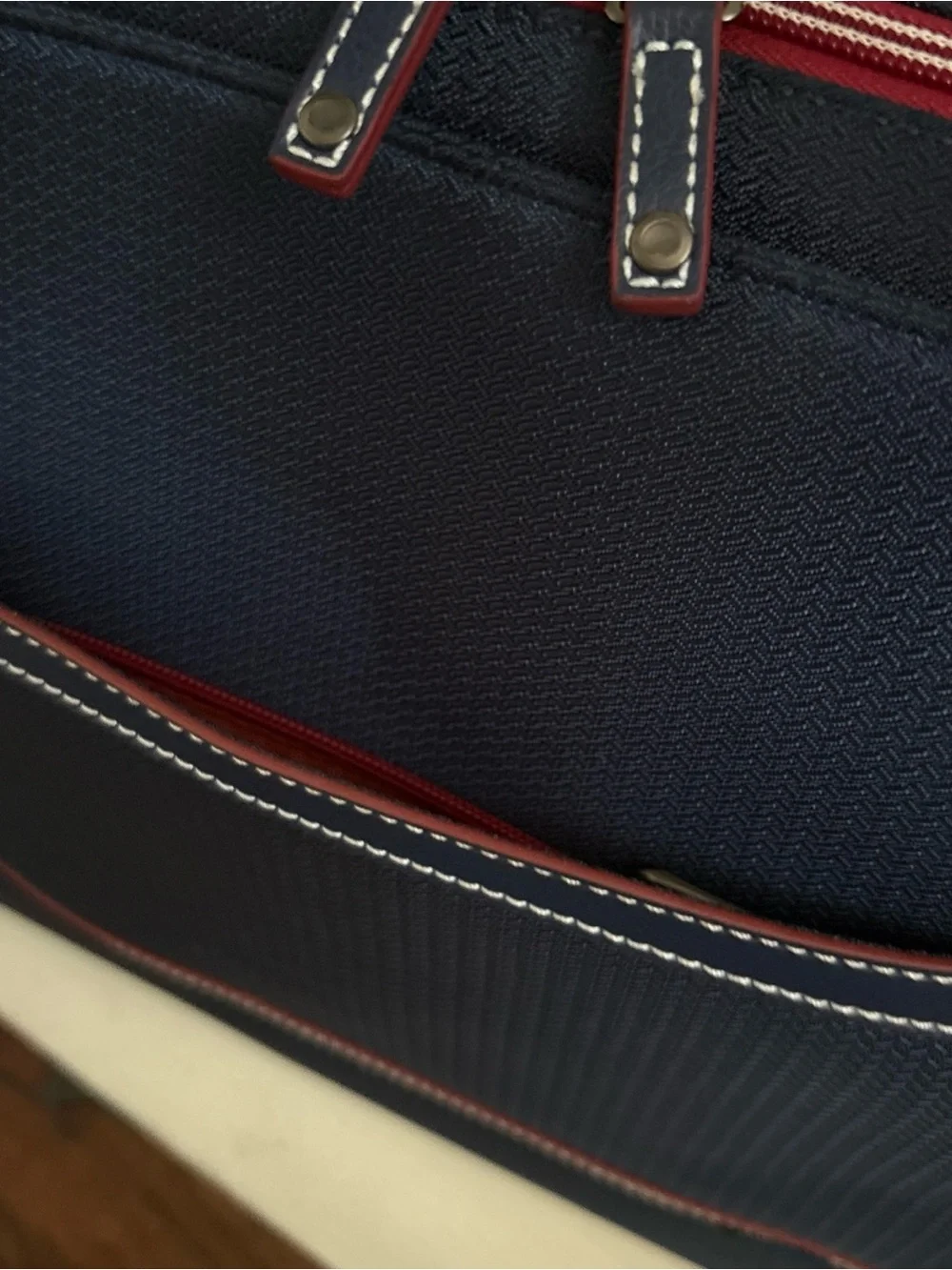 Delsey Paris Chatelet Air 2.0 Laptop shoulder bag-blue EUC